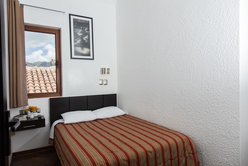 Hostal & Apartments El Triunfo Cusco Eksteriør billede