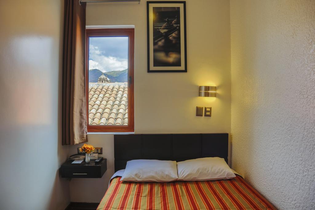 Hostal & Apartments El Triunfo Cusco Eksteriør billede